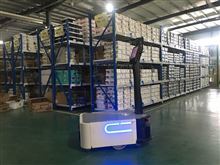 智能物流搬運(yùn)小車 倉儲(chǔ)物流的革新引擎